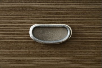 中古　美品　伝統工芸　桐屋田中製　加茂総桐箪笥　和の趣を感じる衣装箪笥　定価推定約46万5千円　(R-080126)