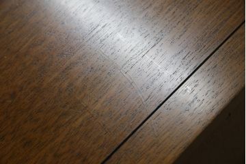 中古　美品!!　DREXEL HERITAGE(ドレクセルヘリテイジ)　Triune(トライユン)　気品溢れるエレガントなマホガニー材製チェスト(引き出し、サイドボード、サイドチェスト)(R-080127)