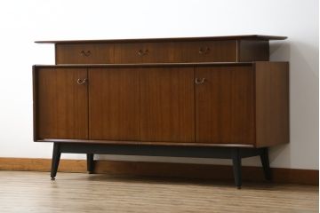 イギリスビンテージ　美品　G-PLAN(ジープラン)　BBシリーズ　Tola&Black(トーラ&ブラック)　スタイリッシュな北欧デザインのサイドボード(サイドキャビネット、戸棚、収納棚、ヴィンテージ、英国)(R-080129)