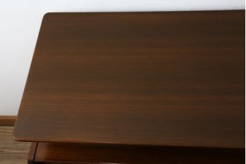 イギリスビンテージ　美品　G-PLAN(ジープラン)　BBシリーズ　Tola&Black(トーラ&ブラック)　スタイリッシュな北欧デザインのサイドボード(サイドキャビネット、戸棚、収納棚、ヴィンテージ、英国)(R-080129)