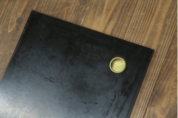 イギリスビンテージ　美品　G-PLAN(ジープラン)　BBシリーズ　Tola&Black(トーラ&ブラック)　スタイリッシュな北欧デザインのサイドキャビネット(サイドボード)(R-080130)