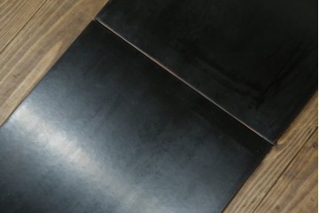 イギリスビンテージ　美品　G-PLAN(ジープラン)　BBシリーズ　Tola&Black(トーラ&ブラック)　スタイリッシュな北欧デザインのサイドキャビネット(サイドボード)(R-080130)