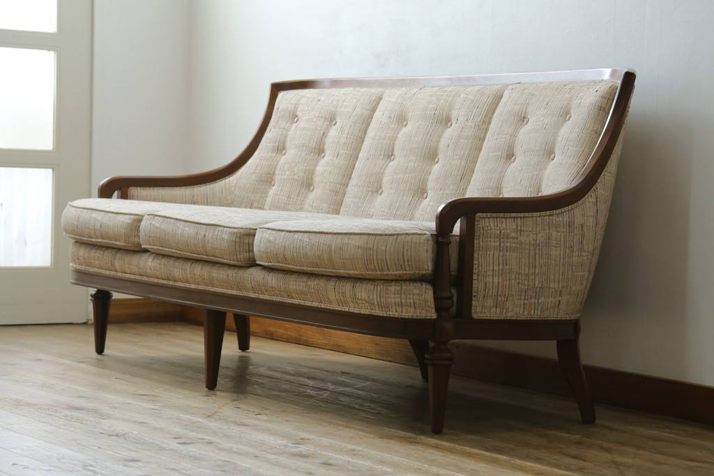 中古　美品!!　DREXEL HERITAGE(ドレクセルヘリテイジ)　Upholstery(アップホルスタリー)　クラシカルデザインの3人掛けソファ　(R-080132)
