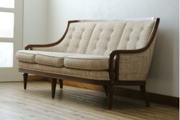 中古　美品!!　DREXEL HERITAGE(ドレクセルヘリテイジ)　Upholstery(アップホルスタリー)　クラシカルデザインの3人掛けソファ　(R-080132)