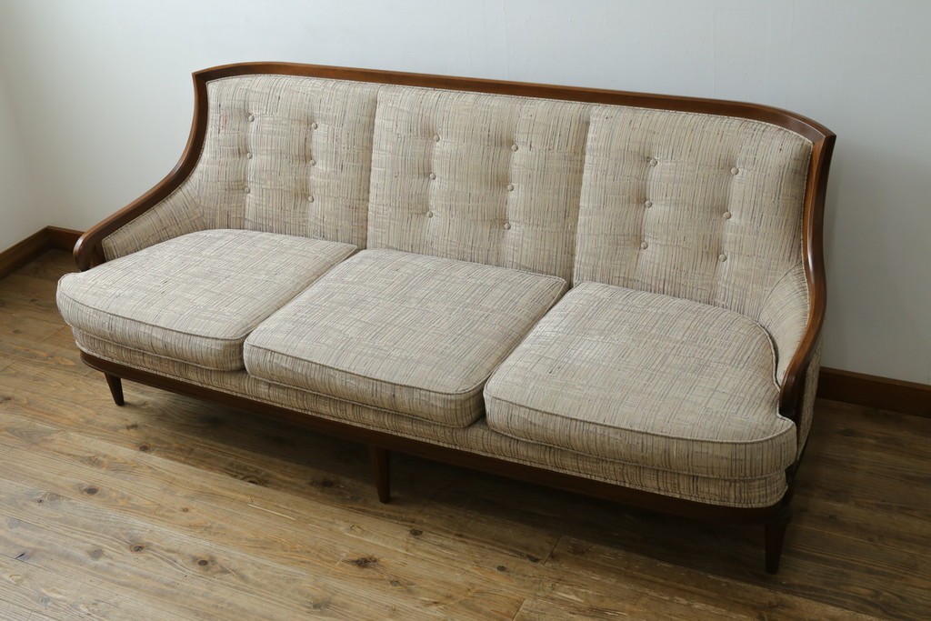中古　美品!!　DREXEL HERITAGE(ドレクセルヘリテイジ)　Upholstery(アップホルスタリー)　クラシカルデザインの3人掛けソファ　(R-080132)