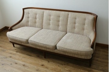 中古　美品!!　DREXEL HERITAGE(ドレクセルヘリテイジ)　Upholstery(アップホルスタリー)　クラシカルデザインの3人掛けソファ　(R-080132)