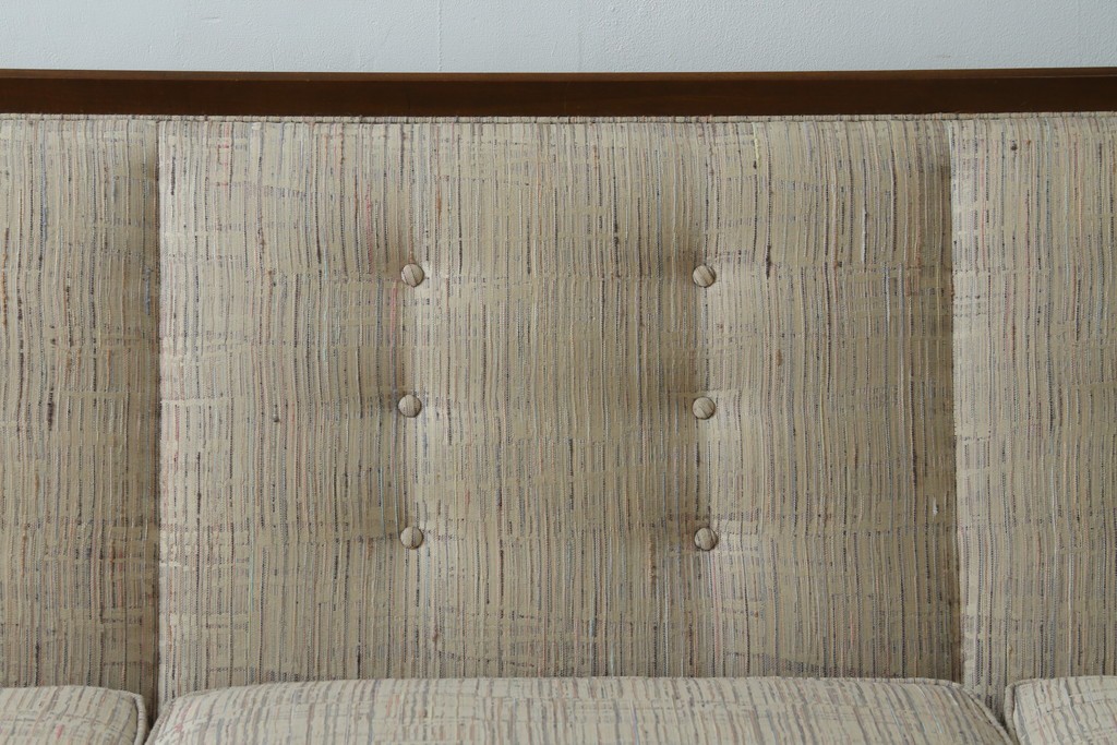 中古　美品!!　DREXEL HERITAGE(ドレクセルヘリテイジ)　Upholstery(アップホルスタリー)　クラシカルデザインの3人掛けソファ　(R-080132)