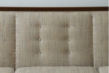 中古　美品!!　DREXEL HERITAGE(ドレクセルヘリテイジ)　Upholstery(アップホルスタリー)　クラシカルデザインの3人掛けソファ　(R-080132)