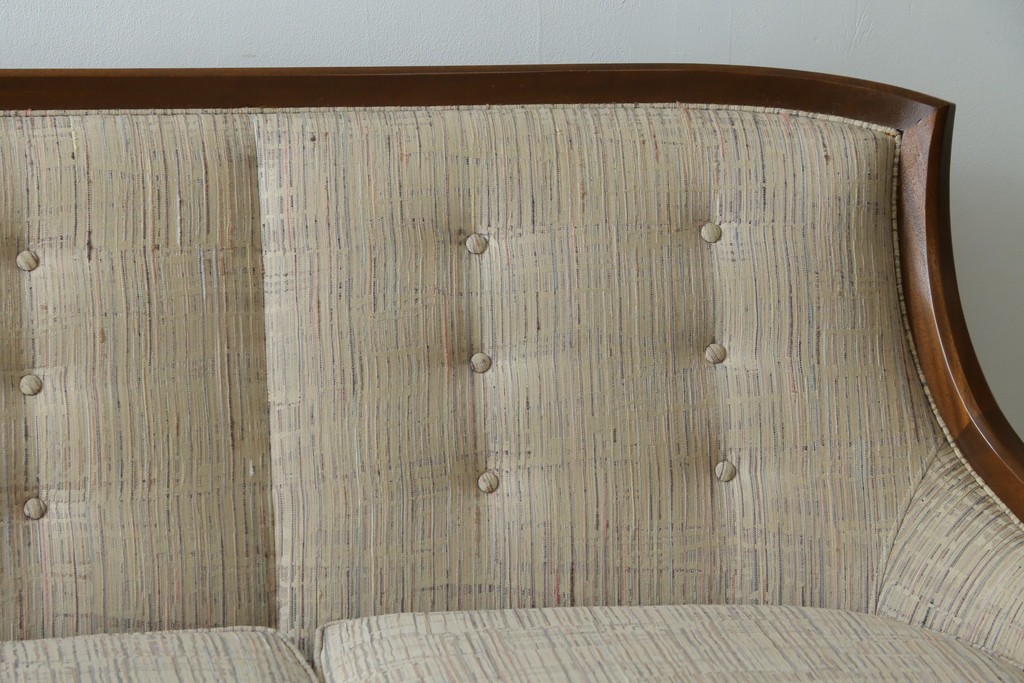 中古　美品!!　DREXEL HERITAGE(ドレクセルヘリテイジ)　Upholstery(アップホルスタリー)　クラシカルデザインの3人掛けソファ　(R-080132)
