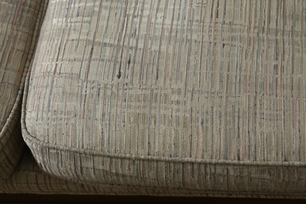 中古　美品!!　DREXEL HERITAGE(ドレクセルヘリテイジ)　Upholstery(アップホルスタリー)　クラシカルデザインの3人掛けソファ　(R-080132)