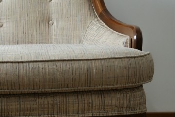 中古　美品!!　DREXEL HERITAGE(ドレクセルヘリテイジ)　Upholstery(アップホルスタリー)　クラシカルデザインの3人掛けソファ　(R-080132)