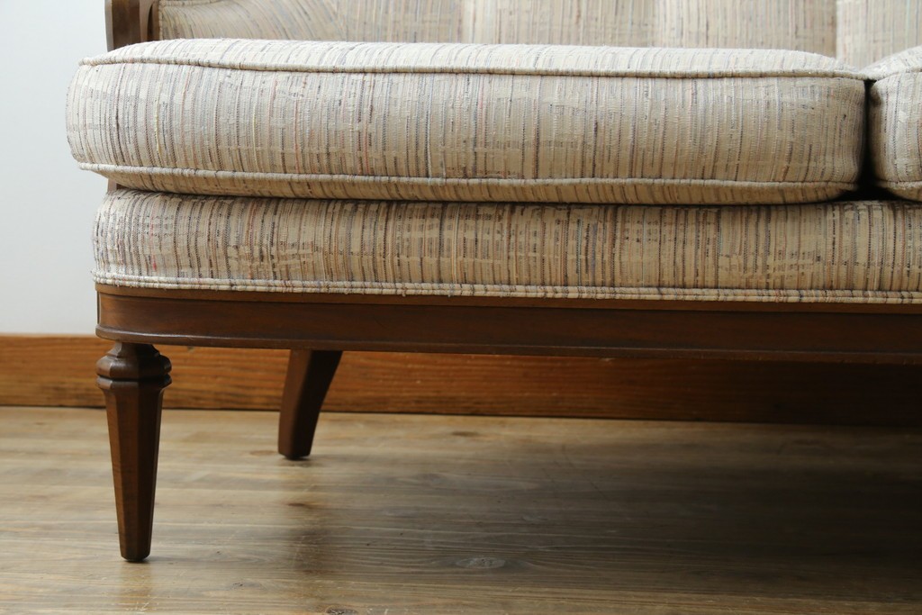 中古　美品!!　DREXEL HERITAGE(ドレクセルヘリテイジ)　Upholstery(アップホルスタリー)　クラシカルデザインの3人掛けソファ　(R-080132)