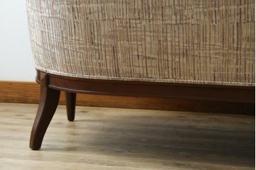 中古　美品!!　DREXEL HERITAGE(ドレクセルヘリテイジ)　Upholstery(アップホルスタリー)　クラシカルデザインの3人掛けソファ　(R-080132)