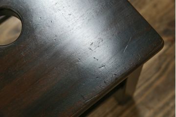 中古　北海道民芸家具　落ち着きのある空間づくりにおすすめのスツール(花台、板座、飾り台、ディスプレイ台)(R-080139)