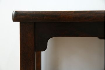 中古　北海道民芸家具　落ち着きのある空間づくりにおすすめのスツール(花台、板座、飾り台、ディスプレイ台)(R-080139)