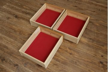 中古　美品　KOSUGA(コスガ)　リージェントハウスシリーズ　上品な佇まいの二段重ねキャビネット(食器棚、キュリオケース、カップボード、飾り棚、戸棚、収納棚)(定価約44万円)(R-080143)
