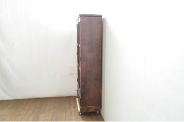 中古　美品　国産民芸家具　クラシカルな佇まいが魅力的なブックケース(書棚、本箱、収納棚、戸棚)(R-080144)