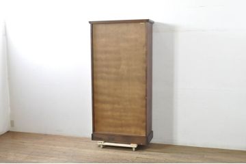 中古　美品　国産民芸家具　クラシカルな佇まいが魅力的なブックケース(書棚、本箱、収納棚、戸棚)(R-080144)
