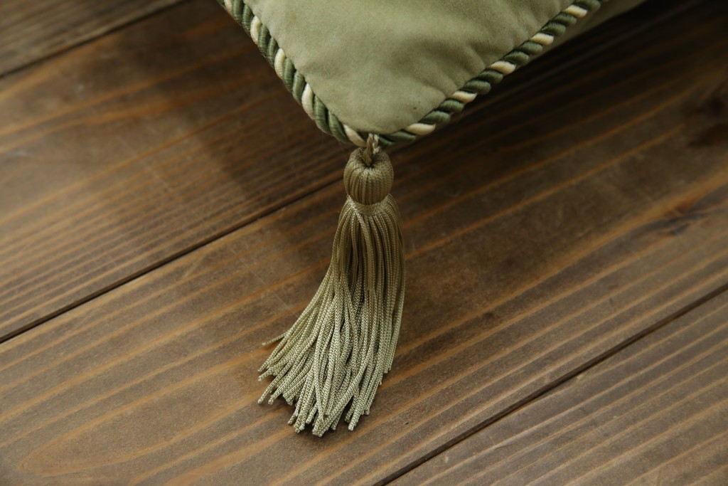 中古　イタリア製　ロココ調　華やかな彫刻が目を惹く3人掛けソファ　(R-080153)