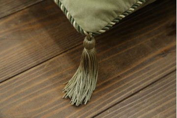 中古　イタリア製　ロココ調　華やかな彫刻が目を惹く3人掛けソファ　(R-080153)