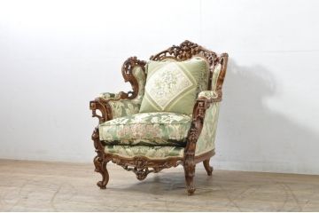 中古　イタリア製　ロココ調　華やかな彫刻が目を惹く1人掛けソファ(1P、一人掛け、ラウンジチェア、アームチェア、サロンチェア)(R-080154)