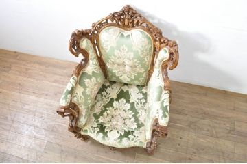 中古　イタリア製　ロココ調　華やかな彫刻が目を惹く1人掛けソファ(1P、一人掛け、ラウンジチェア、アームチェア、サロンチェア)(R-080154)
