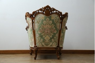 中古　イタリア製　ロココ調　華やかな彫刻が目を惹く1人掛けソファ　(R-080154)