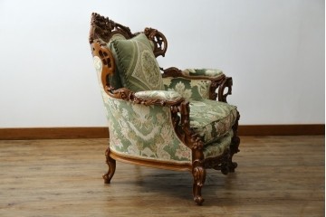 中古　イタリア製　ロココ調　華やかな彫刻が目を惹く1人掛けソファ　(R-080154)