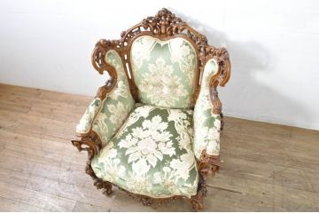 中古　イタリア製　ロココ調　華やかな彫刻が目を惹く1人掛けソファ(1P、一人掛け、ラウンジチェア、アームチェア、サロンチェア)(R-080155)
