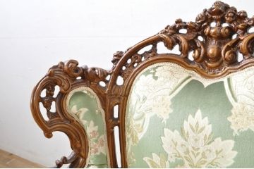 中古　イタリア製　ロココ調　華やかな彫刻が目を惹く1人掛けソファ(1P、一人掛け、ラウンジチェア、アームチェア、サロンチェア)(R-080155)