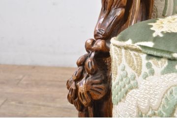 中古　イタリア製　ロココ調　華やかな彫刻が目を惹く1人掛けソファ(1P、一人掛け、ラウンジチェア、アームチェア、サロンチェア)(R-080155)