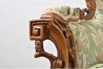 中古　イタリア製　ロココ調　華やかな彫刻が目を惹く1人掛けソファ(1P、一人掛け、ラウンジチェア、アームチェア、サロンチェア)(R-080155)