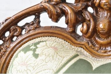 中古　イタリア製　ロココ調　華やかな彫刻が目を惹く1人掛けソファ(1P、一人掛け、ラウンジチェア、アームチェア、サロンチェア)(R-080155)