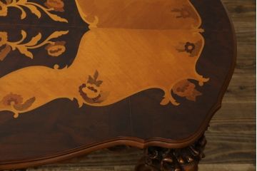 中古　イタリア製　ロココ調　華やかな彫刻が目を惹くローテーブル(センターテーブル、リビングテーブル)(R-080156)