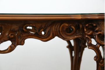 中古　イタリア製　ロココ調　華やかな彫刻が目を惹くローテーブル(センターテーブル、リビングテーブル)(R-080156)