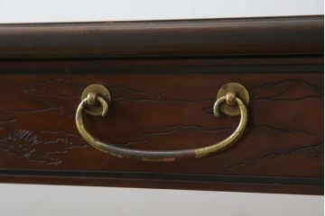 中古　希少モデル　DREXEL HERITAGE(ドレクセルヘリテイジ)　彫刻入り　異国情緒あふれるシノワズリ様式のコンソールテーブル(薄型デスク、机、ワークデスク、サイドテーブル、在宅用、在宅ワーク用)(R-080159)