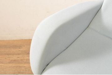 中古　高級オフィスチェア　オカムラ(okamura)　ライブス(Lives)　集中力を高めるワークヴェール仕様のおしゃれなパーソナルチェア(イージーチェア、アームチェア、回転チェア、椅子、イス)(定価約40万円)(R-080162)