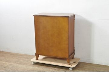 中古　イタリア高級輸入家具　小振りな象嵌入り　クラシカルな雰囲気と猫脚が魅力のキャビネット(サイドボード、サイドキャビネット、収納棚、戸棚)(R-080164)