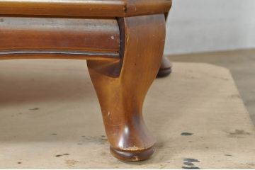中古　イタリア高級輸入家具　小振りな象嵌入り　クラシカルな雰囲気と猫脚が魅力のキャビネット(サイドボード、サイドキャビネット、収納棚、戸棚)(R-080164)