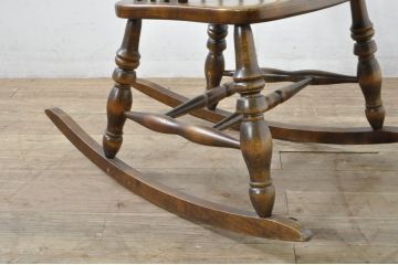中古　国産職人手作り　くつろぎ時間におすすめの作りの良いロッキングチェア(板座チェア、アームチェア、揺り椅子、イス)(R-080165)