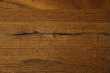 中古　ウォールナット材　シンプルなデザインが取り入れやすい素朴なテレビ台　(R-080166)