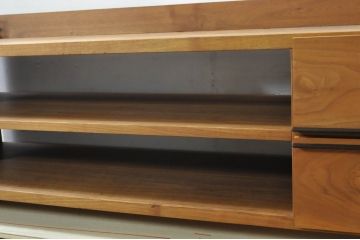 中古　ウォールナット材　シンプルなデザインが取り入れやすい素朴なテレビ台(リビングボード、テレビボード、収納棚)(R-080166)