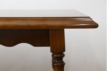 和製ビンテージ　希少な廃番品　オールドカリモク(karimoku)　コロニアルシリーズ　クラシカルな佇まいで大人な雰囲気を演出するセンターテーブル(ローテーブル、リビングテーブル)(R-080169)