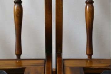 和製ビンテージ　希少な廃番品　オールドカリモク(karimoku)　コロニアルシリーズ　上品な佇まいが魅力の2Pソファ(アームチェア、2人掛け、ヴィンテージ)(R-080172)