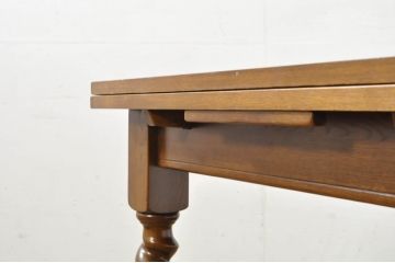中古　美品　百貨店取り扱い　国産職人手作品　オーク材　ツイストレッグが特徴的なドローリーフテーブル(ダイニングテーブル、エクステンションテーブル、2人掛け、4人掛け、食卓)(定価約22万円)(R-080175)