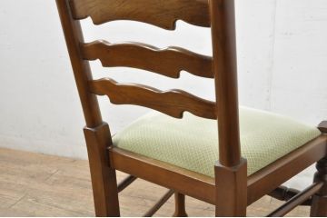 中古　美品　百貨店取り扱い　国産職人手作品　オーク材　クラシカルな雰囲気が魅力のチェア4脚セット(ダイニングチェア、アームレスチェア、椅子、イス、バラ売り可能)(定価1脚約5万円)(R-080176)