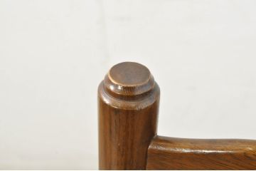 中古　美品　百貨店取り扱い　国産職人手作品　オーク材　クラシカルな雰囲気が魅力のチェア4脚セット(ダイニングチェア、アームレスチェア、椅子、イス、バラ売り可能)(定価1脚約5万円)(R-080176)