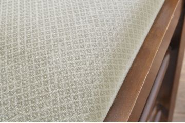 中古　美品　百貨店取り扱い　国産職人手作品　オーク材　クラシカルな雰囲気が魅力のチェア4脚セット(ダイニングチェア、アームレスチェア、椅子、イス、バラ売り可能)(定価1脚約5万円)(R-080176)