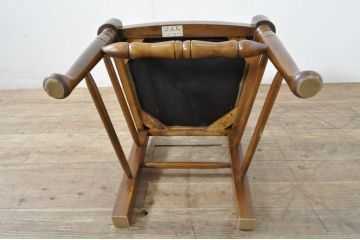 中古　美品　百貨店取り扱い　国産職人手作品　オーク材　クラシカルな雰囲気が魅力のチェア4脚セット(ダイニングチェア、アームレスチェア、椅子、イス、バラ売り可能)(定価1脚約5万円)(R-080176)