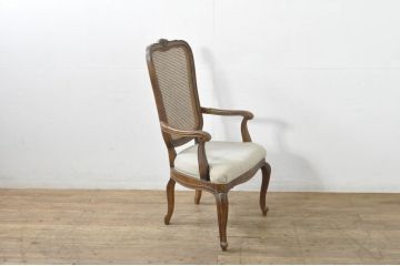 中古　DREXEL HERITAGE(ドレクセルヘリテイジ)　　old continent(オールドコンチネント)　上品な曲線デザインが目を引くアームチェア(椅子、イス、ダイニングチェア、サロンチェア)(R-080177)